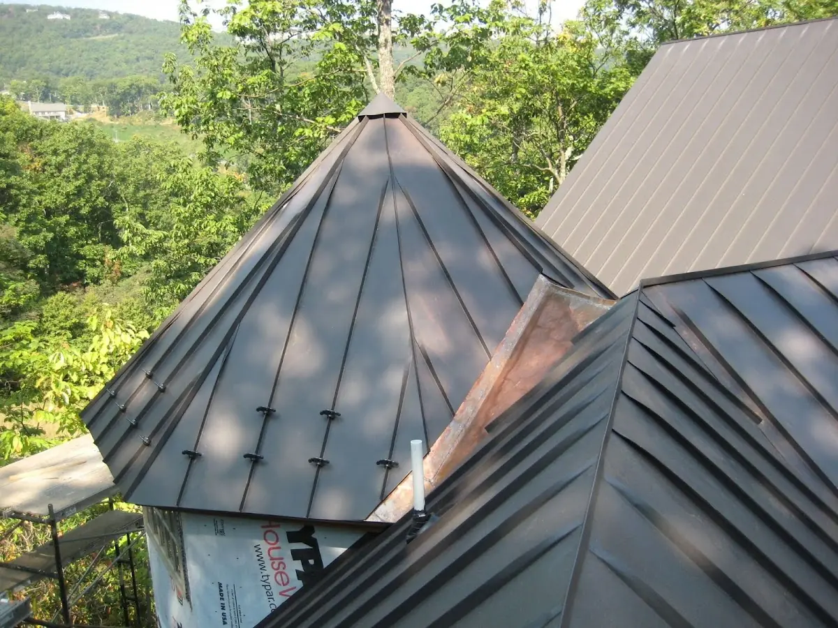 Professional Roof Tarp Installation by Craftsman Roofing in Skin Corner
